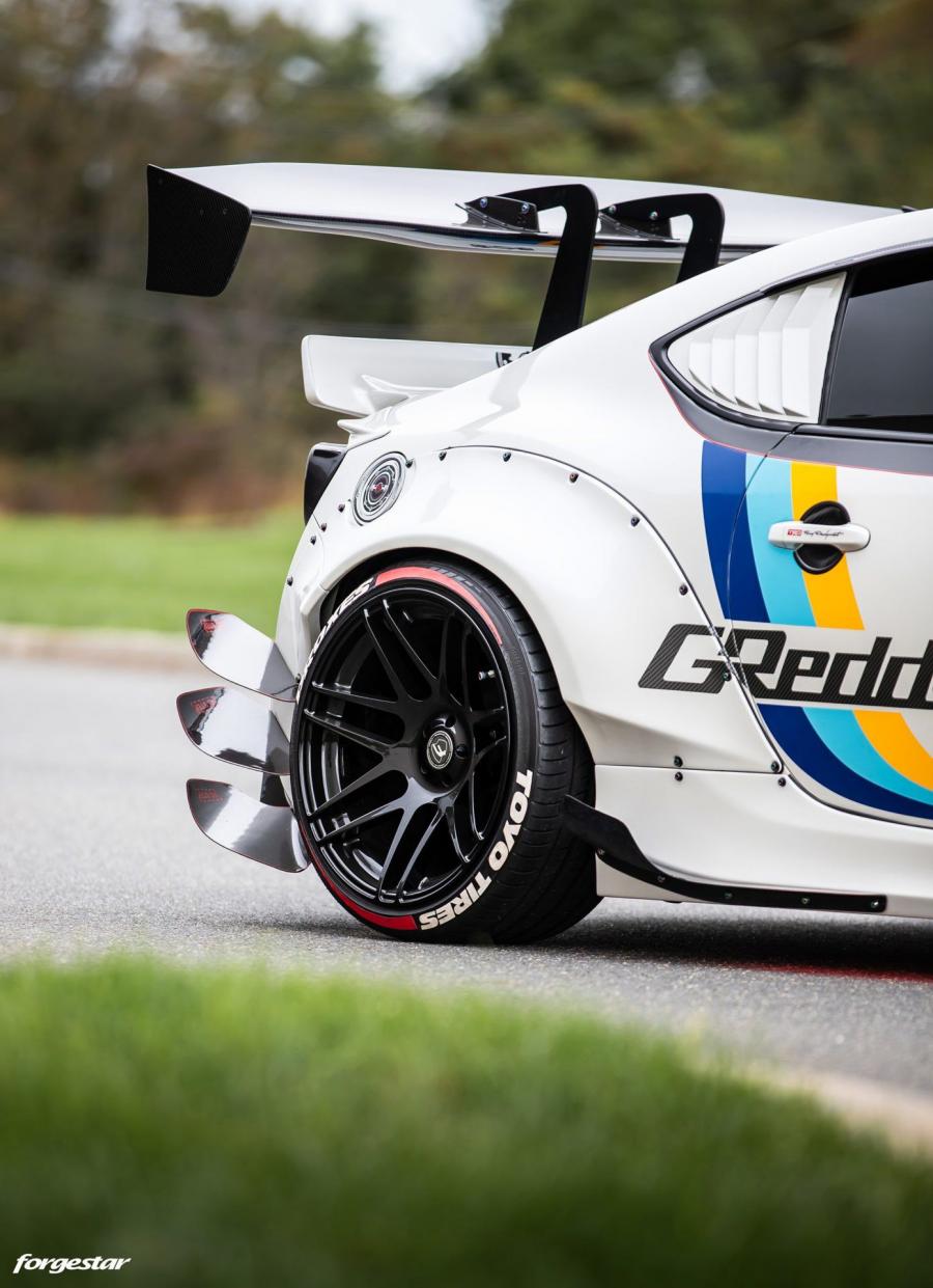 Детали экстерьера Toyota GT 86 Rocket Bunny 2018 года  (фото 22 из 23)